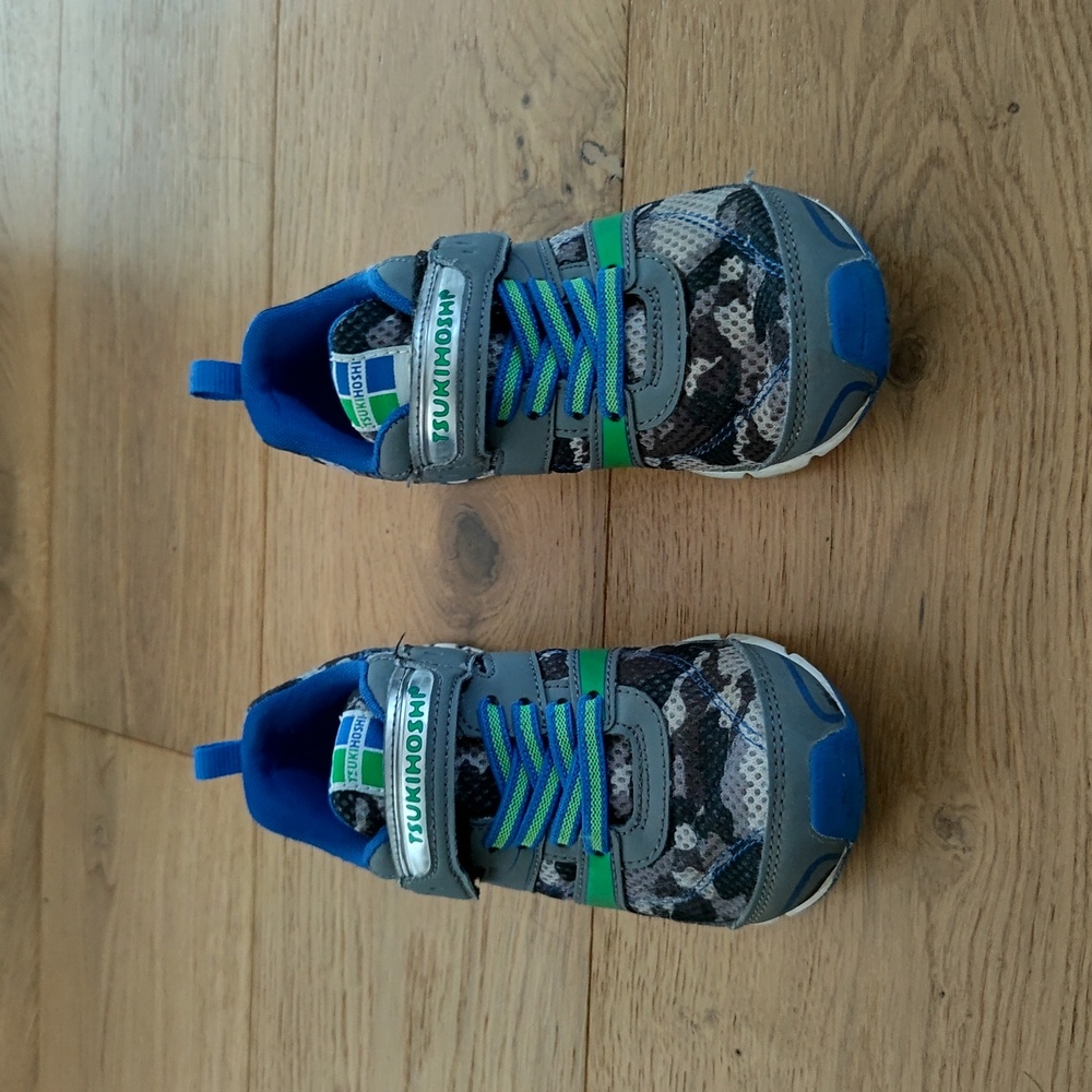 Tsukihoshi shoes